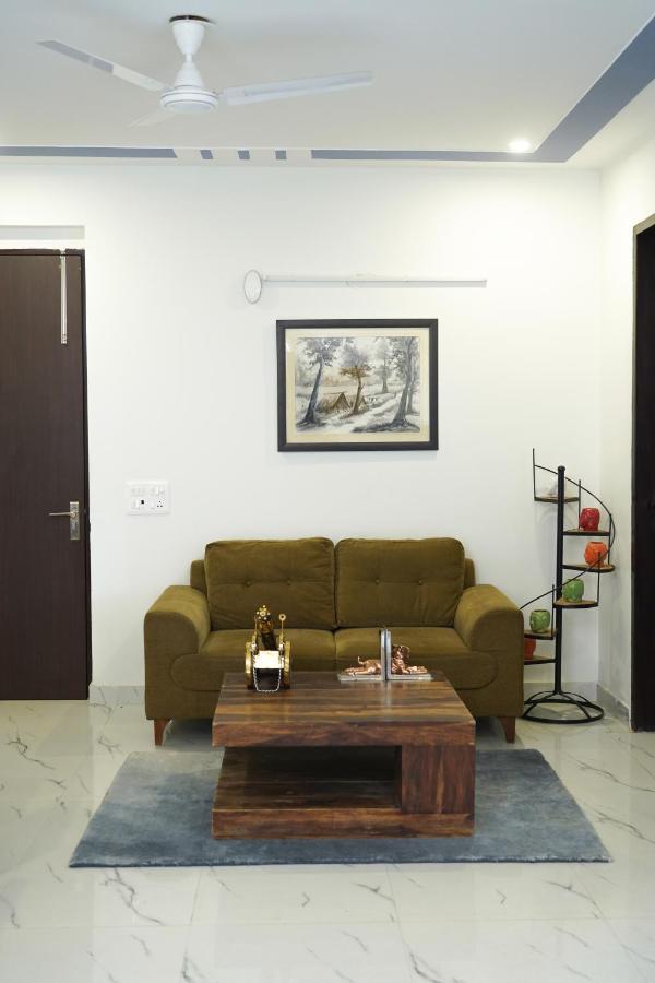 Lime Tree Service Apartment - Near Artemis Hospital ,Gurgaon Exterior photo